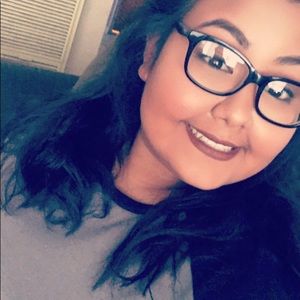 Meet your Posher, Karina